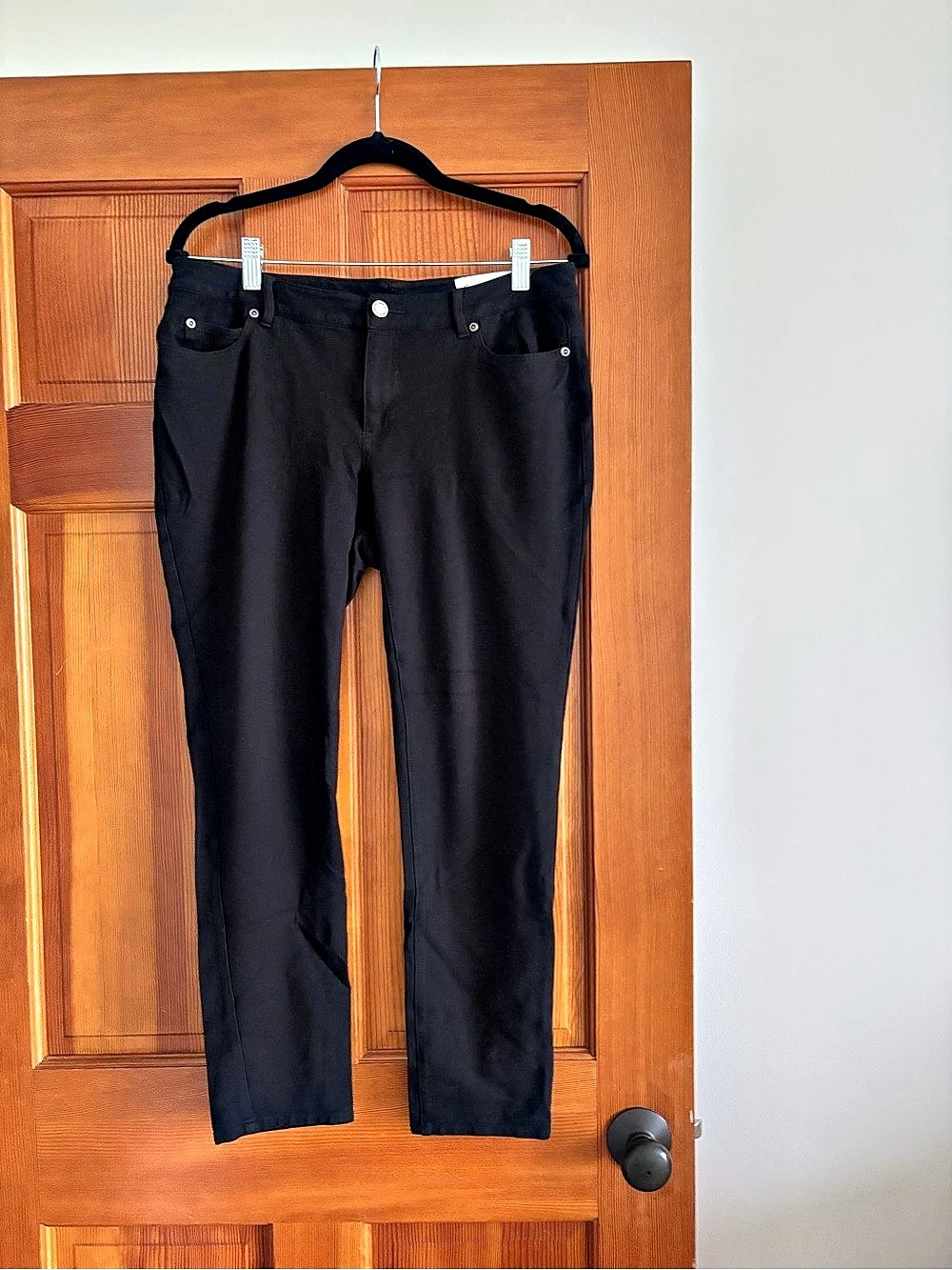 Vince Camuto Tara by Vince Camuto Straight Leg Black Waist 30 NWT